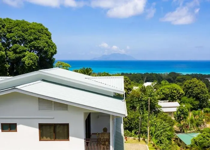 Tama\'S Holiday Apartment